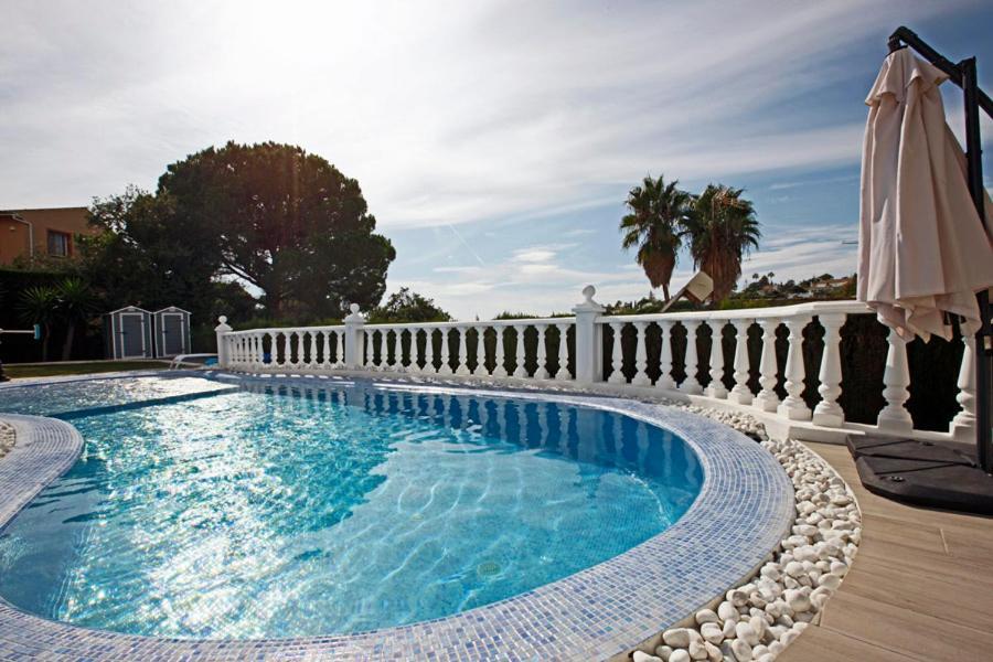 R02 Luxury Apartment In Villa With Pool And Garden ماربيا المظهر الخارجي الصورة