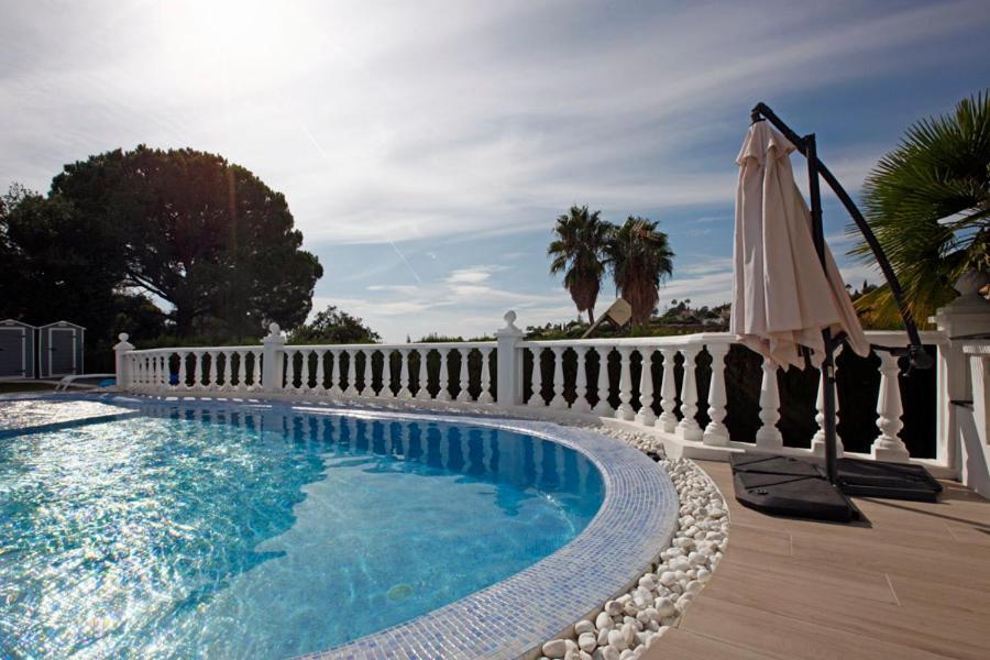 R02 Luxury Apartment In Villa With Pool And Garden ماربيا المظهر الخارجي الصورة
